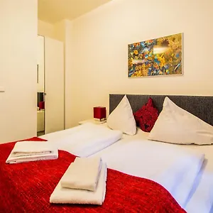 Labyrinth By Ruterra Apartment